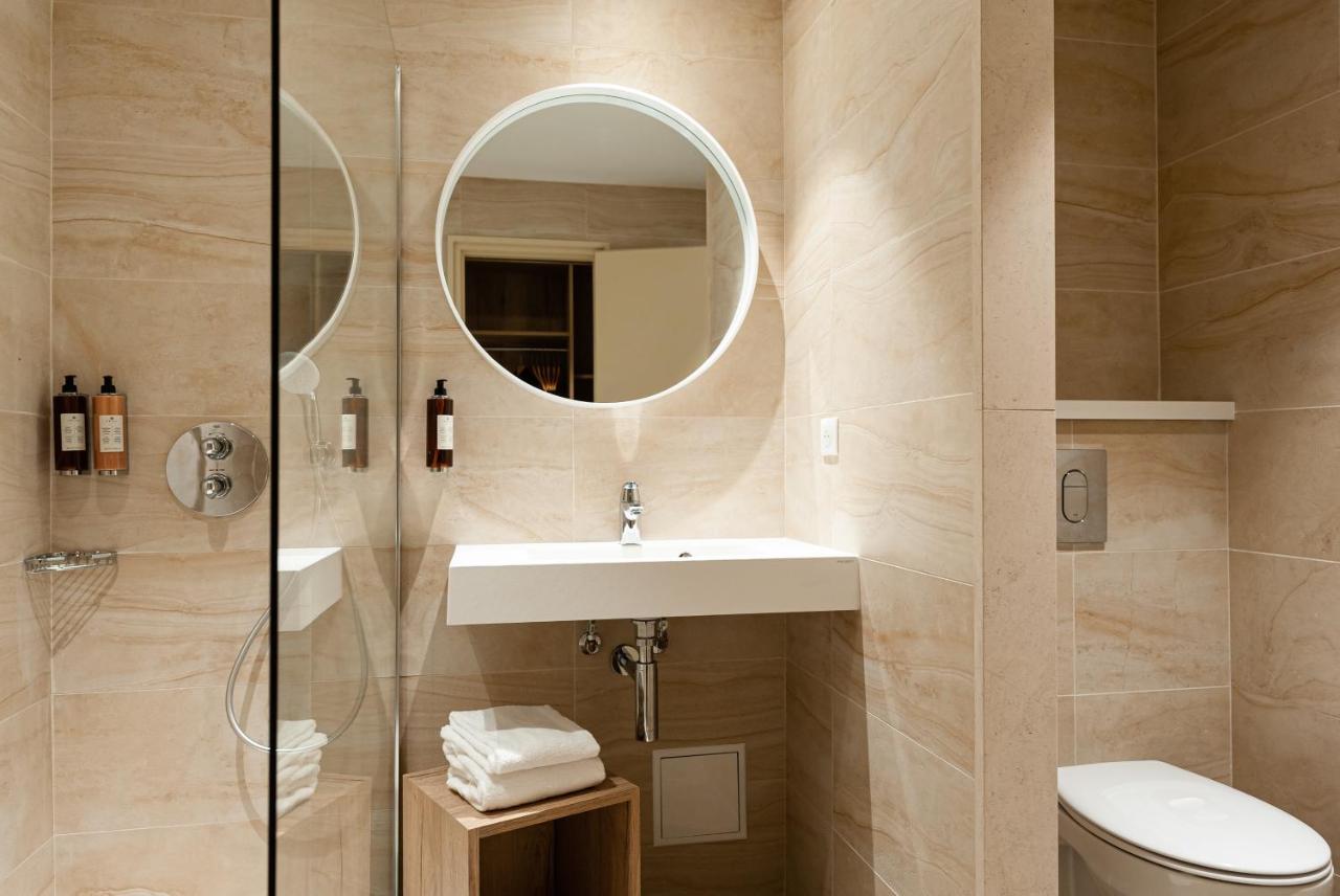Classic Double or Twin Room,978214987:JPEG